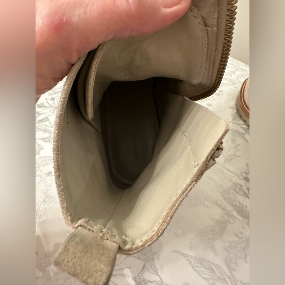 Vince Women's Cabria Lace Up Lug Sole Boots in Farro Size 10M water repellent - Picture 11 of 16